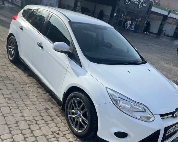 Білий Форд Фокус, об'ємом двигуна 1.6 л та пробігом 119 тис. км за 7500 $, фото 1 на Automoto.ua