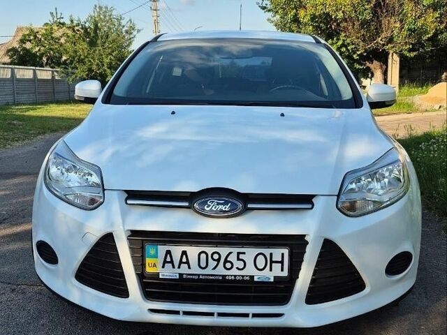 Белый Форд Фокус, объемом двигателя 1 л и пробегом 78 тыс. км за 7500 $, фото 1 на Automoto.ua