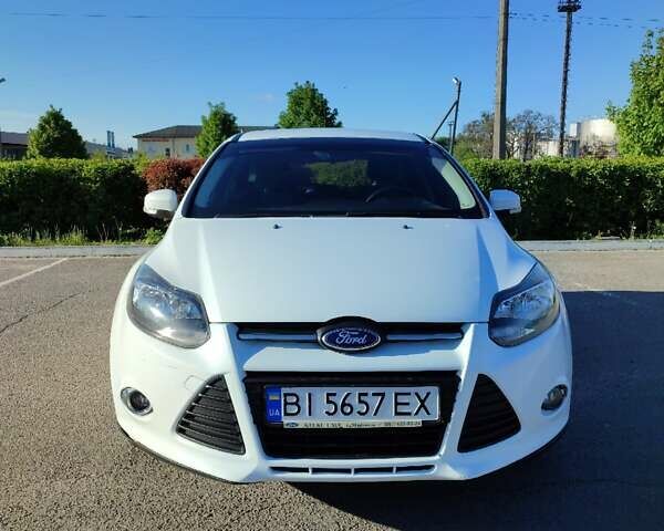 Белый Форд Фокус, объемом двигателя 1 л и пробегом 166 тыс. км за 6300 $, фото 1 на Automoto.ua