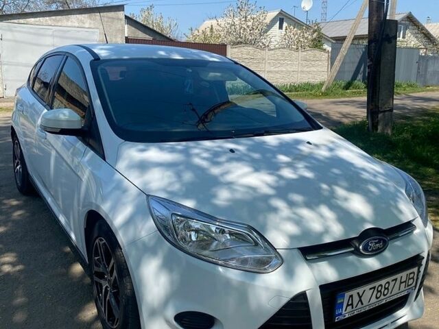 Білий Форд Фокус, об'ємом двигуна 1 л та пробігом 89 тис. км за 8800 $, фото 1 на Automoto.ua