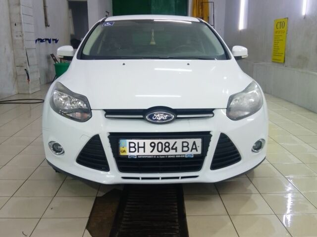 Белый Форд Фокус, объемом двигателя 1 л и пробегом 119 тыс. км за 5999 $, фото 1 на Automoto.ua