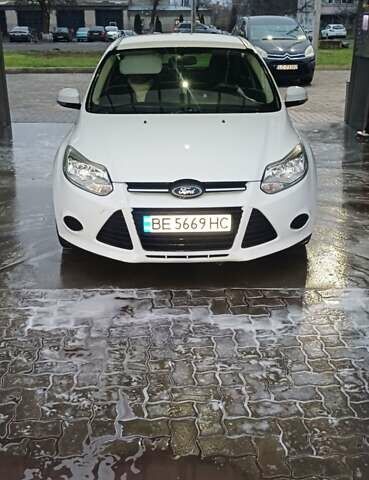 Білий Форд Фокус, об'ємом двигуна 1 л та пробігом 285 тис. км за 6400 $, фото 1 на Automoto.ua