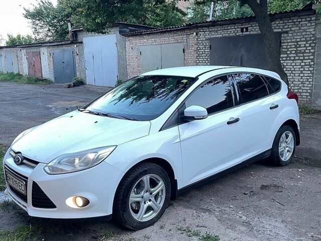 Білий Форд Фокус, об'ємом двигуна 1.6 л та пробігом 292 тис. км за 8300 $, фото 1 на Automoto.ua