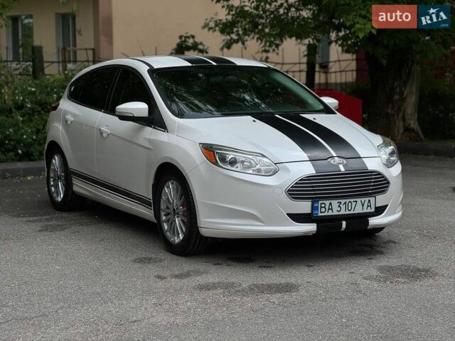 Білий Форд Фокус, об'ємом двигуна 0 л та пробігом 91 тис. км за 8500 $, фото 1 на Automoto.ua