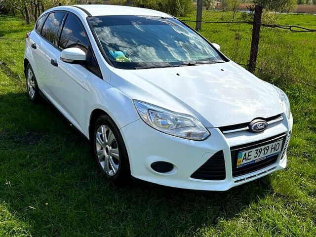 Білий Форд Фокус, об'ємом двигуна 1 л та пробігом 86 тис. км за 7200 $, фото 1 на Automoto.ua