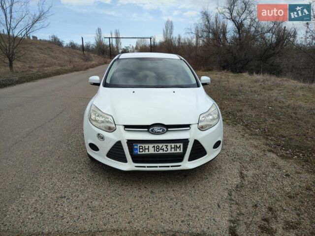 Белый Форд Фокус, объемом двигателя 1 л и пробегом 186 тыс. км за 7700 $, фото 1 на Automoto.ua