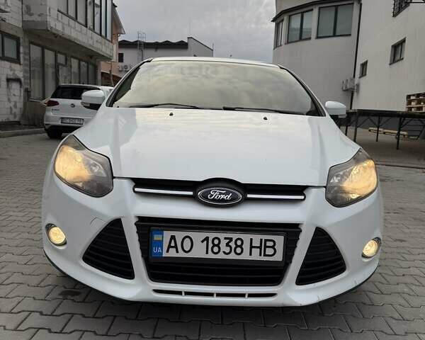 Белый Форд Фокус, объемом двигателя 1 л и пробегом 163 тыс. км за 5900 $, фото 1 на Automoto.ua