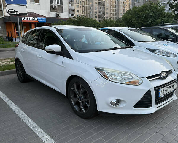 Белый Форд Фокус, объемом двигателя 2 л и пробегом 248 тыс. км за 7300 $, фото 1 на Automoto.ua