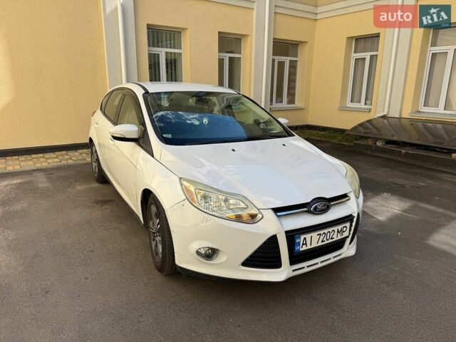 Білий Форд Фокус, об'ємом двигуна 2 л та пробігом 152 тис. км за 6500 $, фото 1 на Automoto.ua
