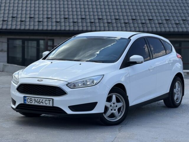 Белый Форд Фокус, объемом двигателя 1 л и пробегом 180 тыс. км за 5999 $, фото 1 на Automoto.ua