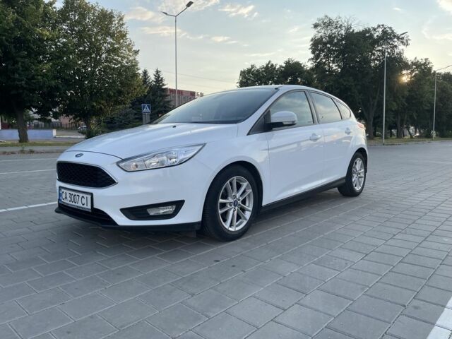 Белый Форд Фокус, объемом двигателя 1 л и пробегом 128 тыс. км за 6700 $, фото 1 на Automoto.ua