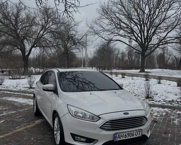 Білий Форд Фокус, об'ємом двигуна 2 л та пробігом 142 тис. км за 8200 $, фото 1 на Automoto.ua