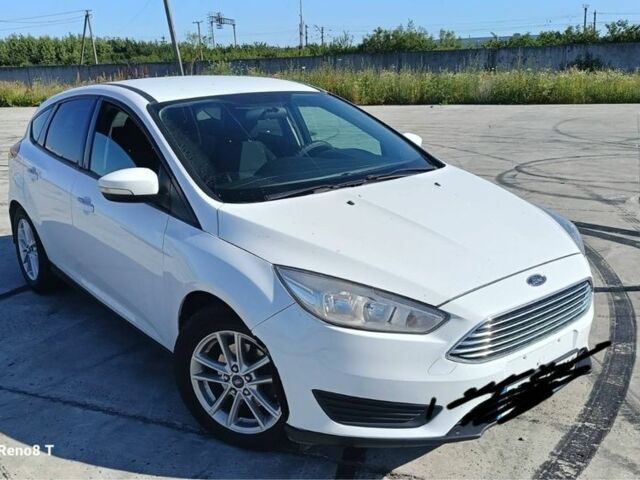 Белый Форд Фокус, объемом двигателя 2 л и пробегом 207 тыс. км за 7700 $, фото 1 на Automoto.ua
