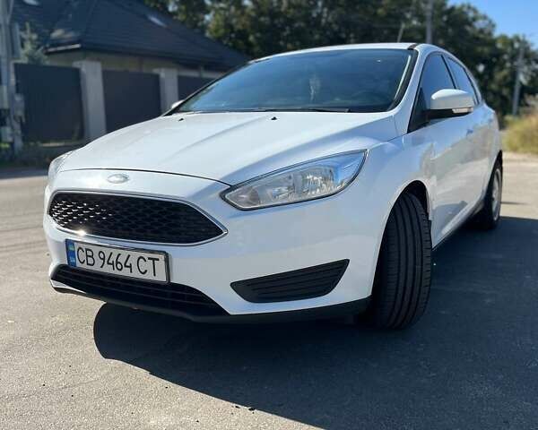 Форд Фокус 2015 у Києві на Automoto.ua Білий Форд Фокус, об'ємом двигуна 1 л та пробігом 175 тис. км за 6300 $, фото 1 на Automoto.ua