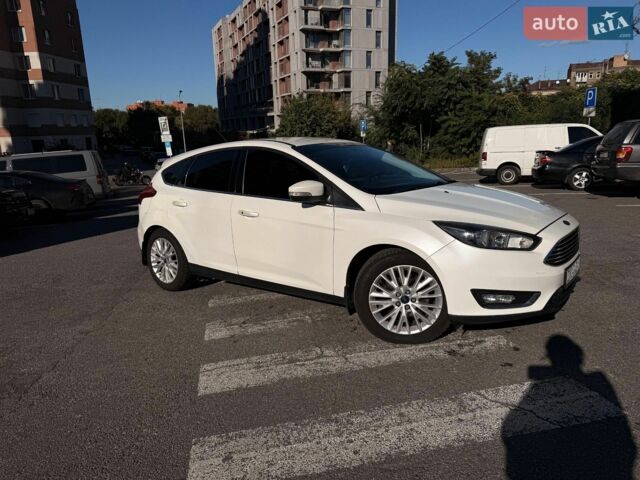 Белый Форд Фокус, объемом двигателя 2 л и пробегом 103 тыс. км за 8200 $, фото 1 на Automoto.ua