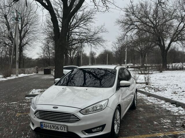 Белый Форд Фокус, объемом двигателя 2 л и пробегом 140 тыс. км за 8500 $, фото 1 на Automoto.ua