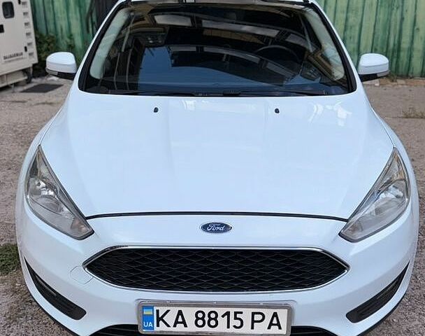 Белый Форд Фокус, объемом двигателя 1 л и пробегом 189 тыс. км за 7200 $, фото 1 на Automoto.ua