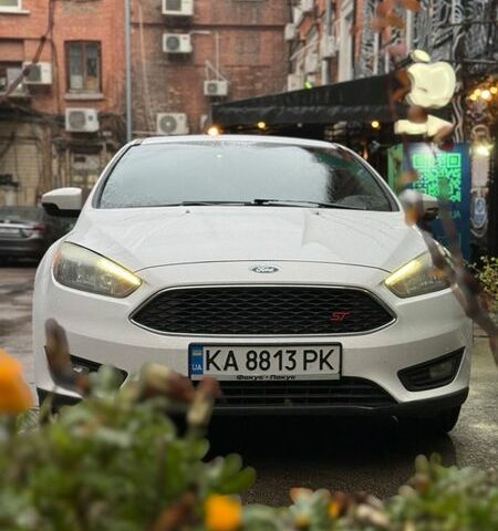 Білий Форд Фокус, об'ємом двигуна 2 л та пробігом 207 тис. км за 8500 $, фото 1 на Automoto.ua