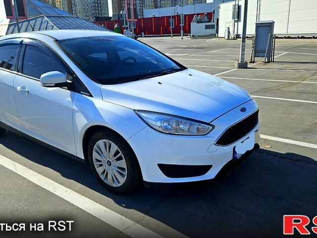Белый Форд Фокус, объемом двигателя 16 л и пробегом 154 тыс. км за 8900 $, фото 1 на Automoto.ua