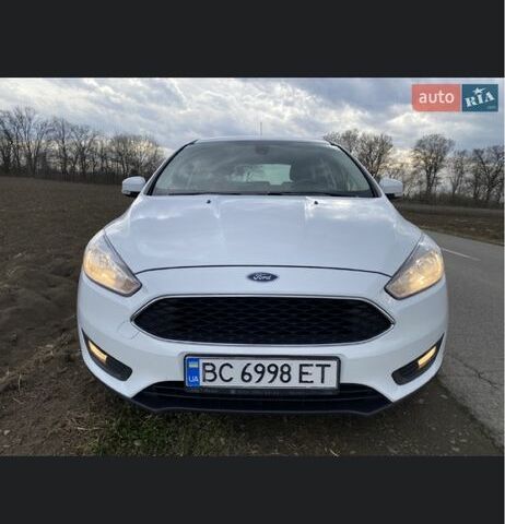 Белый Форд Фокус, объемом двигателя 1 л и пробегом 177 тыс. км за 7590 $, фото 1 на Automoto.ua