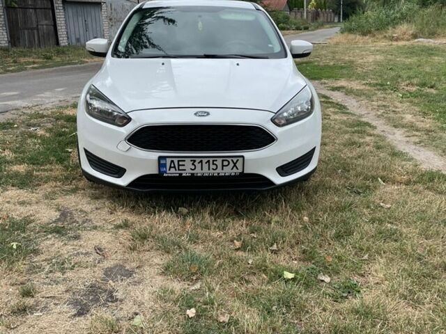 Білий Форд Фокус, об'ємом двигуна 2 л та пробігом 127 тис. км за 9300 $, фото 1 на Automoto.ua