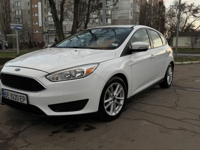 Білий Форд Фокус, об'ємом двигуна 2 л та пробігом 130 тис. км за 8500 $, фото 1 на Automoto.ua