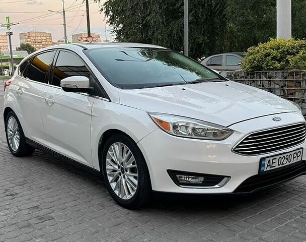 Білий Форд Фокус, об'ємом двигуна 2 л та пробігом 175 тис. км за 9900 $, фото 1 на Automoto.ua