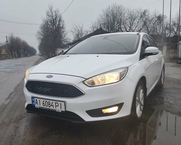 Белый Форд Фокус, объемом двигателя 1.5 л и пробегом 216 тыс. км за 9500 $, фото 1 на Automoto.ua