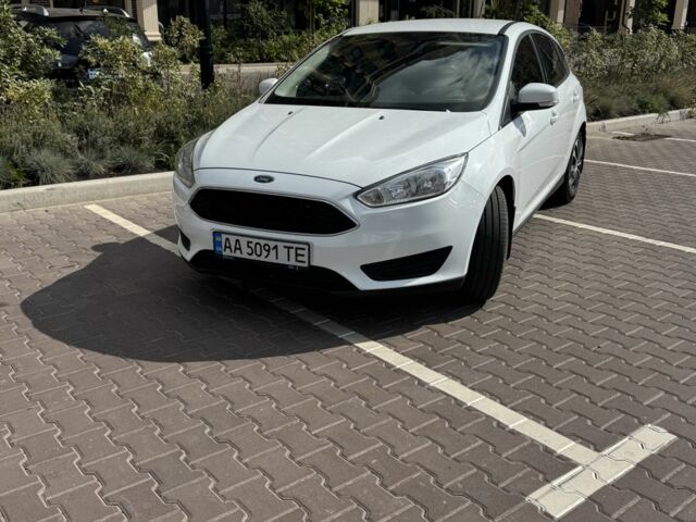Белый Форд Фокус, объемом двигателя 1.6 л и пробегом 136 тыс. км за 8911 $, фото 1 на Automoto.ua