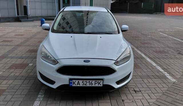 Белый Форд Фокус, объемом двигателя 1.5 л и пробегом 178 тыс. км за 7600 $, фото 1 на Automoto.ua