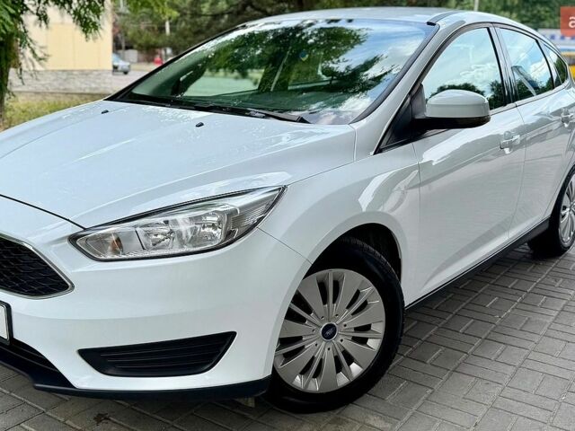 Белый Форд Фокус, объемом двигателя 1.6 л и пробегом 85 тыс. км за 8950 $, фото 1 на Automoto.ua