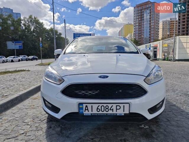 Белый Форд Фокус, объемом двигателя 1.5 л и пробегом 207 тыс. км за 8600 $, фото 1 на Automoto.ua