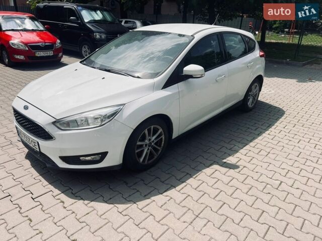 Білий Форд Фокус, об'ємом двигуна 1 л та пробігом 55 тис. км за 10500 $, фото 1 на Automoto.ua