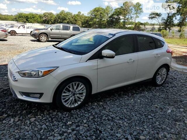 Белый Форд Фокус, объемом двигателя 2 л и пробегом 124 тыс. км за 1800 $, фото 1 на Automoto.ua