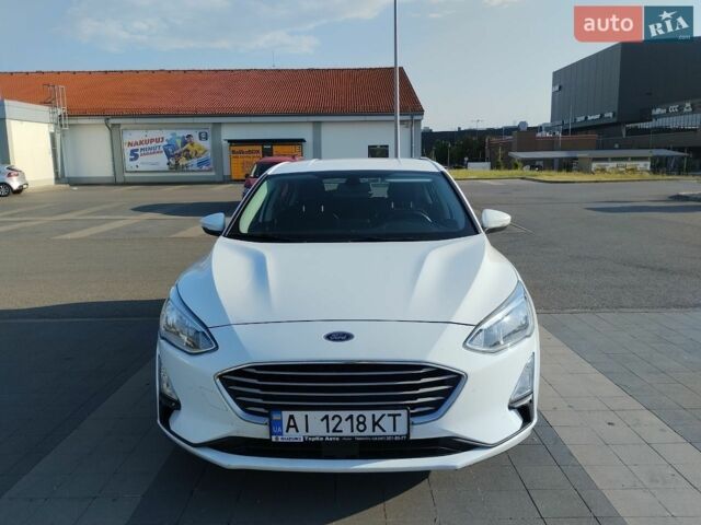 Білий Форд Фокус, об'ємом двигуна 1.5 л та пробігом 165 тис. км за 12300 $, фото 1 на Automoto.ua