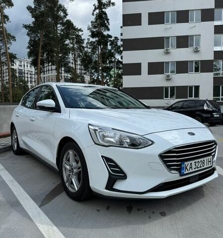 Білий Форд Фокус, об'ємом двигуна 1.5 л та пробігом 151 тис. км за 12250 $, фото 1 на Automoto.ua