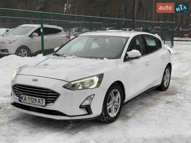 Белый Форд Фокус, объемом двигателя 1.5 л и пробегом 78 тыс. км за 13900 $, фото 1 на Automoto.ua