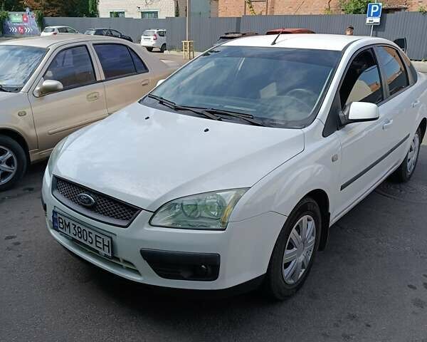 Белый Форд Фокус, объемом двигателя 1.6 л и пробегом 230 тыс. км за 4400 $, фото 1 на Automoto.ua