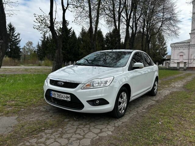 Білий Форд Фокус, об'ємом двигуна 1.6 л та пробігом 181 тис. км за 4000 $, фото 1 на Automoto.ua