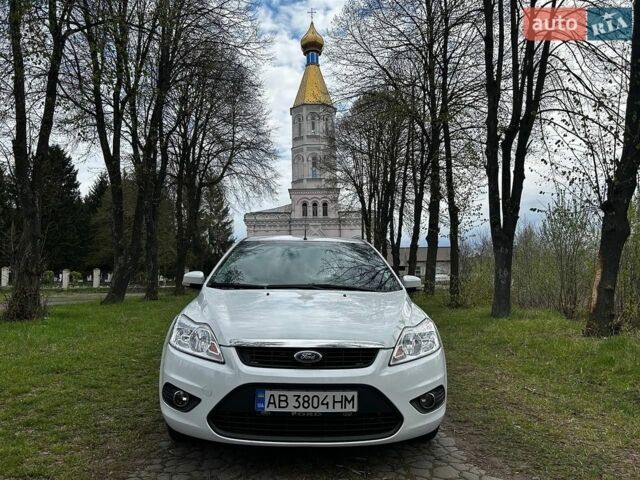 Белый Форд Фокус, объемом двигателя 1.6 л и пробегом 181 тыс. км за 4000 $, фото 1 на Automoto.ua