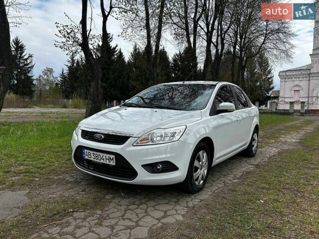 Білий Форд Фокус, об'ємом двигуна 1.6 л та пробігом 181 тис. км за 4100 $, фото 1 на Automoto.ua