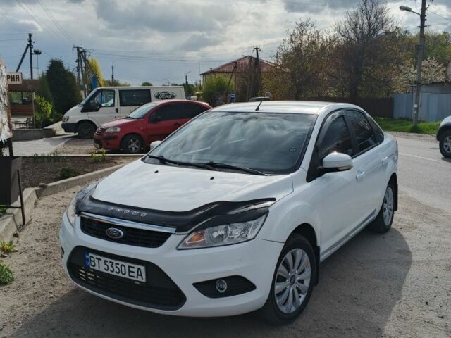 Білий Форд Фокус, об'ємом двигуна 1.6 л та пробігом 198 тис. км за 5450 $, фото 1 на Automoto.ua