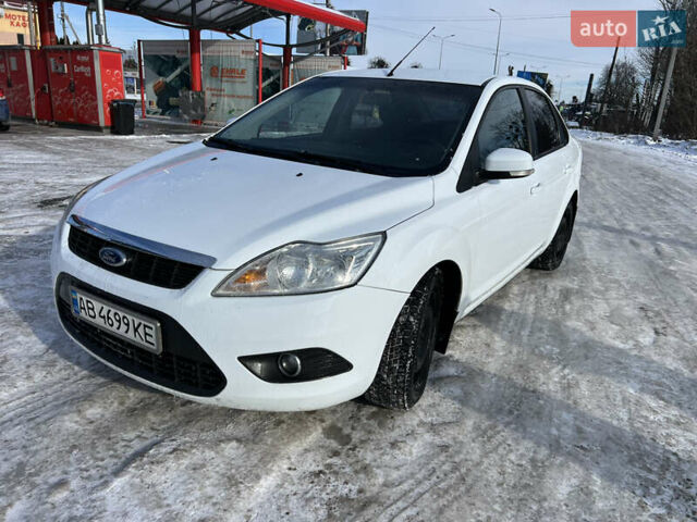 Белый Форд Фокус, объемом двигателя 1.6 л и пробегом 142 тыс. км за 6500 $, фото 1 на Automoto.ua