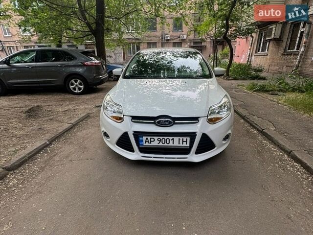 Белый Форд Фокус, объемом двигателя 2 л и пробегом 122 тыс. км за 7600 $, фото 1 на Automoto.ua