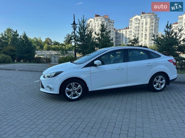 Белый Форд Фокус, объемом двигателя 1.6 л и пробегом 180 тыс. км за 6700 $, фото 1 на Automoto.ua