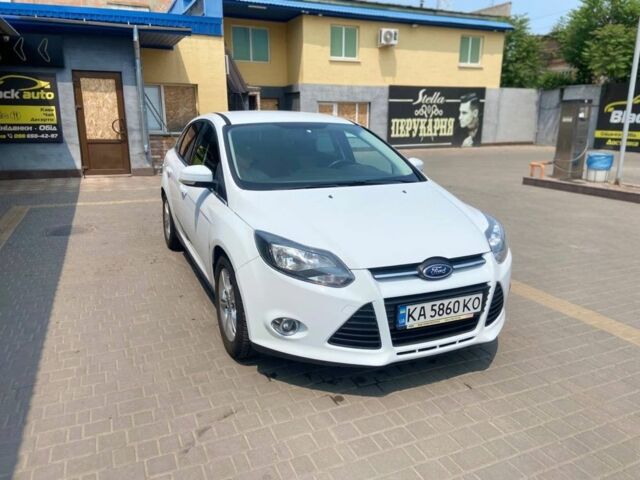 Белый Форд Фокус, объемом двигателя 1 л и пробегом 152 тыс. км за 6000 $, фото 1 на Automoto.ua