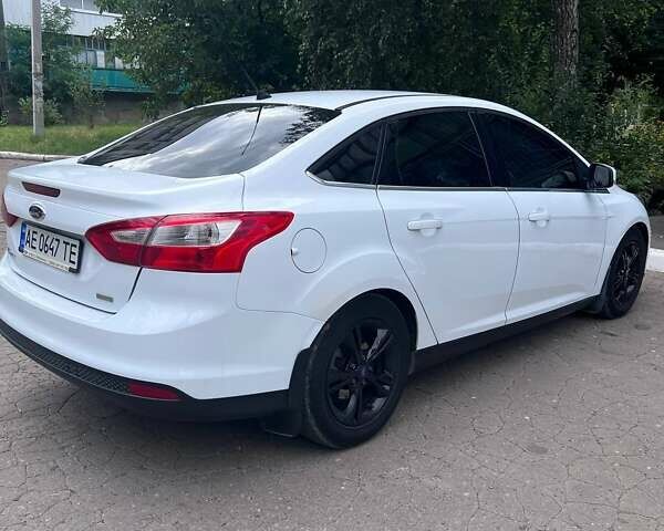 Белый Форд Фокус, объемом двигателя 0 л и пробегом 123 тыс. км за 7800 $, фото 1 на Automoto.ua
