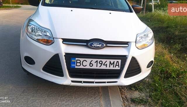 Белый Форд Фокус, объемом двигателя 2.01 л и пробегом 130 тыс. км за 7300 $, фото 1 на Automoto.ua