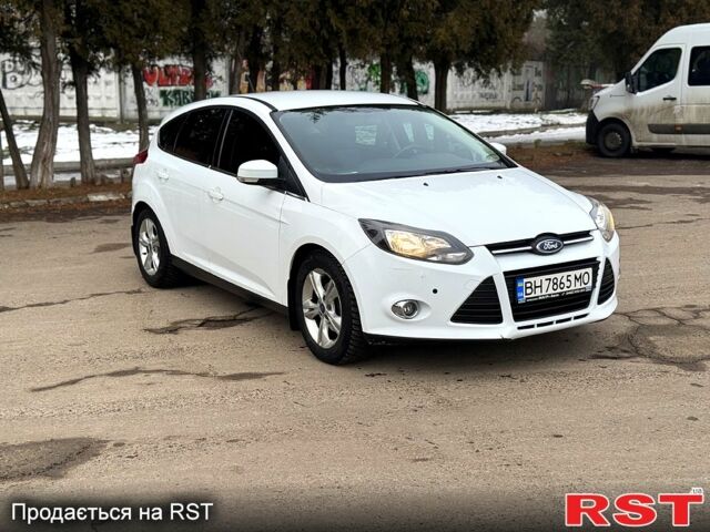 Форд Фокус 2013 в Львове на Automoto.ua Белый Форд Фокус, объемом двигателя 1 л и пробегом 152 тыс. км за 6800 $, фото 1 на Automoto.ua