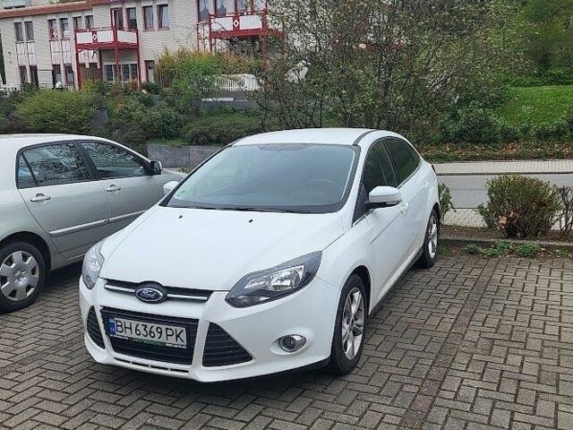 Білий Форд Фокус, об'ємом двигуна 1 л та пробігом 127 тис. км за 5700 $, фото 1 на Automoto.ua